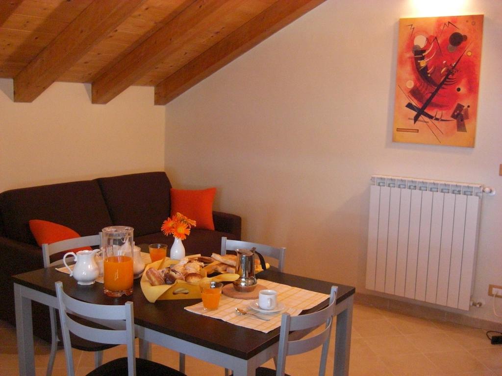 Les Bijoux Apartments Pietra Ligure Ruang foto