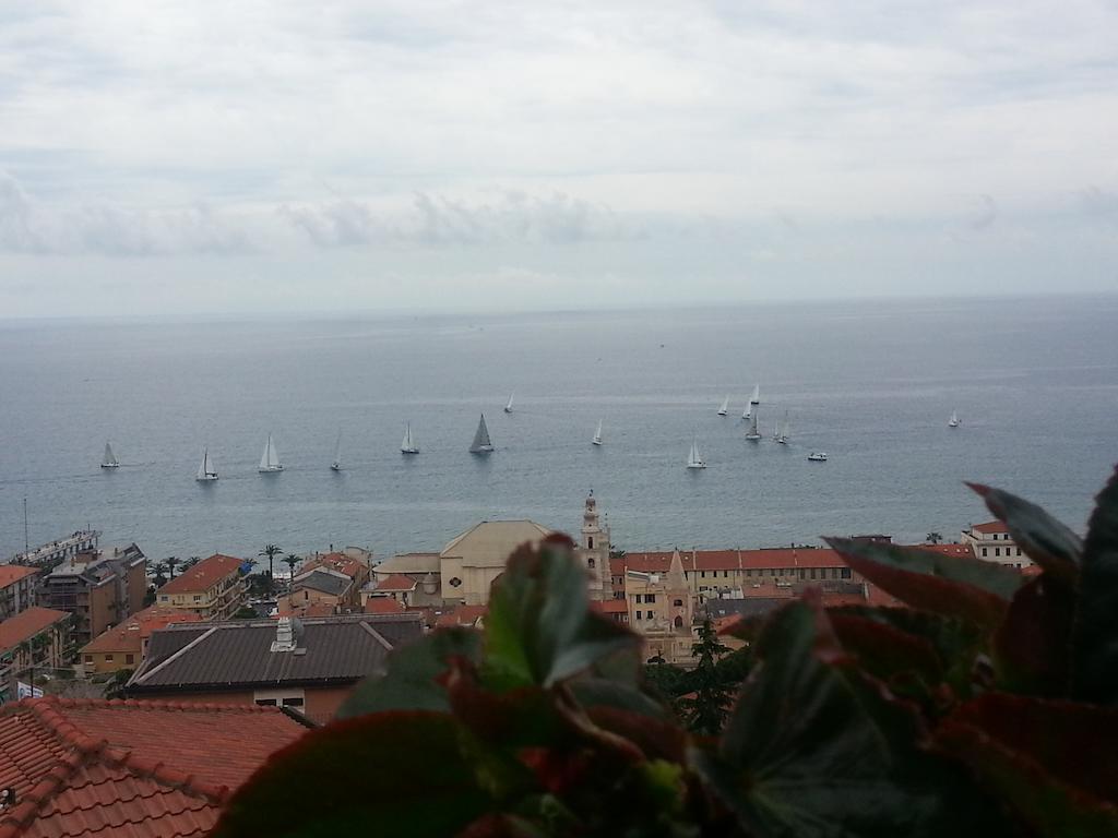 Les Bijoux Apartments Pietra Ligure Ruang foto